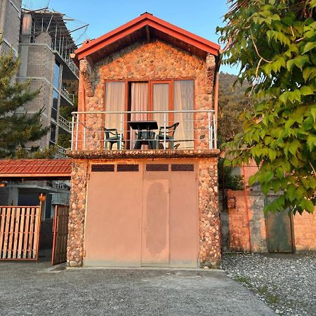 Cottages At Villa Del Mar Kvariati Buitenkant foto